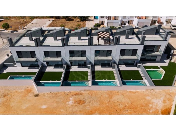 Image No.9-Maison de 4 chambres à vendre à Montenegro