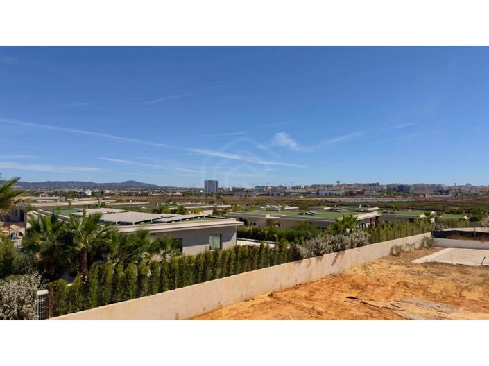 Image No.15-Maison de 4 chambres à vendre à Montenegro