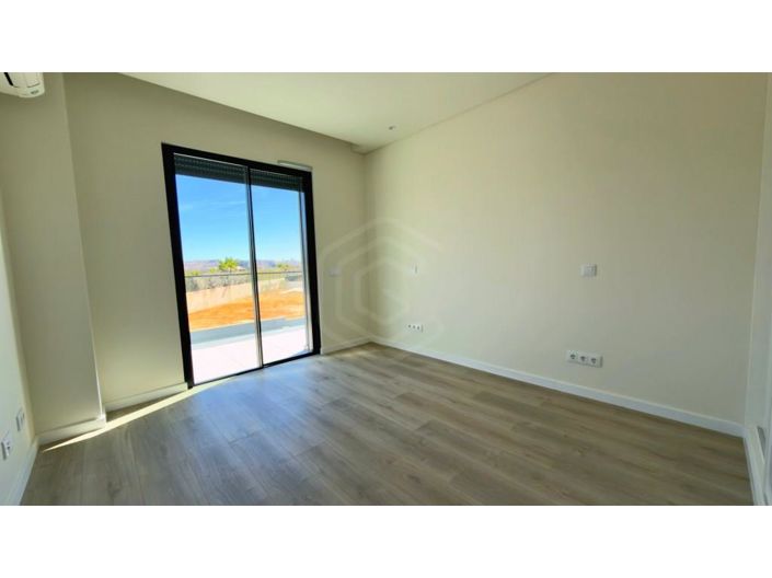 Image No.23-Maison de 4 chambres à vendre à Montenegro