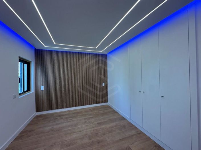 Image No.22-2 Bed Apartment for sale