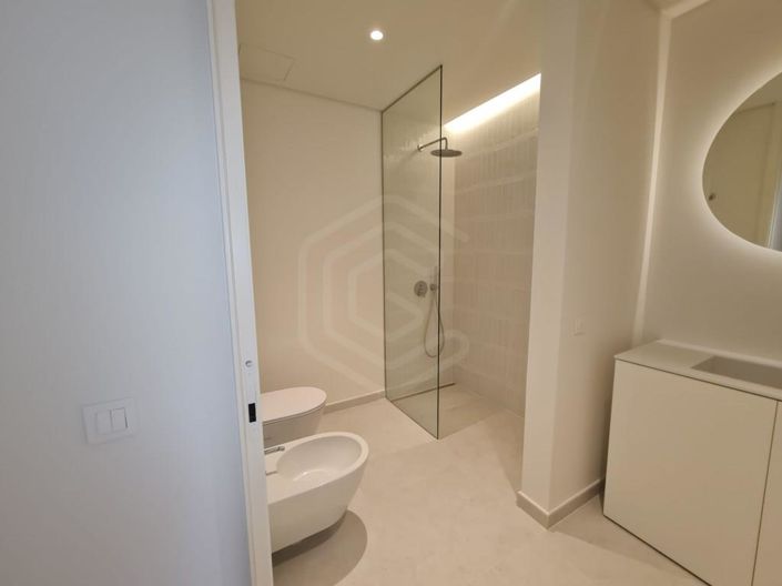 Image No.20-1 Bed Apartment for sale