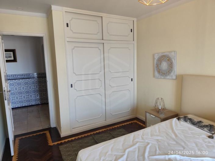 Image No.14-6 Bed Apartment for sale