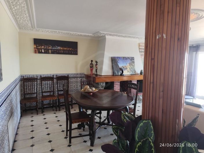 Image No.15-6 Bed Apartment for sale