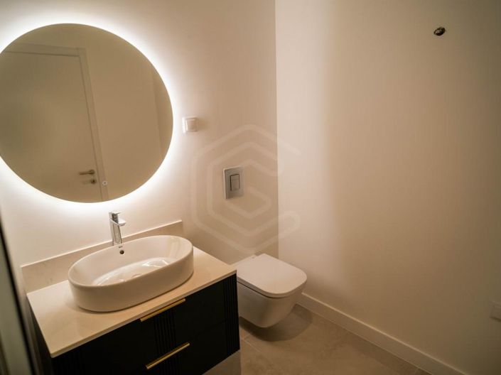 Image No.26-3 Bed Apartment for sale