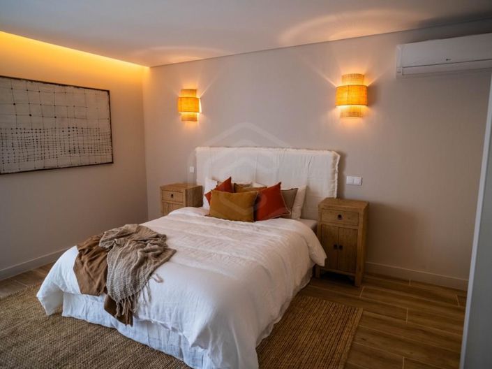 Image No.10-4 Bed Apartment for sale