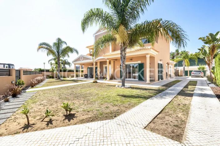 Image No.2-Maison de 4 chambres à vendre à Albufeira