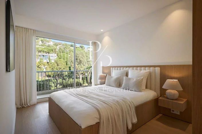 Image No.17-4 Bed Apartment for sale