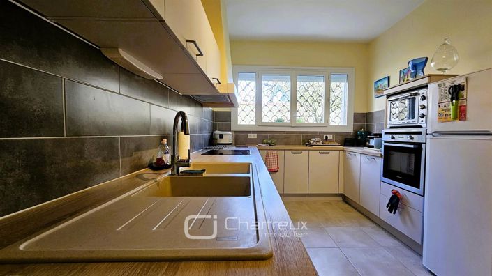 Image No.5-3 Bed House for sale