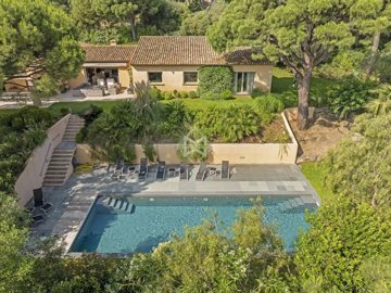 1 - Ramatuelle, House