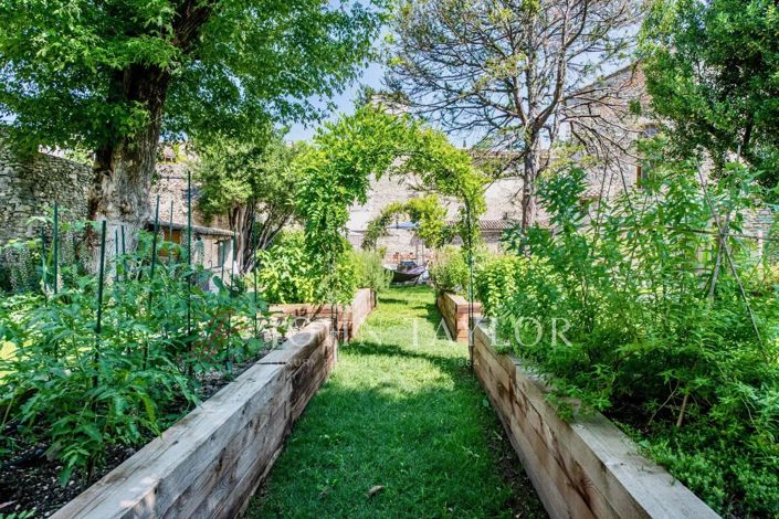 Image No.15-Maison de 8 chambres à vendre à L'Isle-sur-la-Sorgue