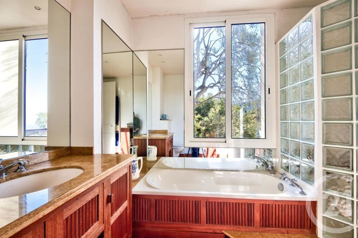 Image No.16-Maison de 4 chambres à vendre à Nice