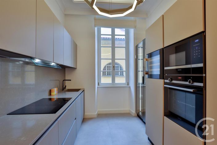 Image No.7-5 Bed Apartment for sale