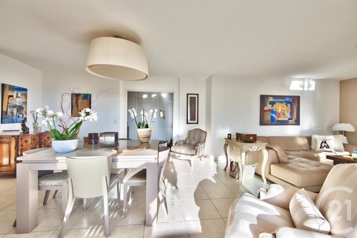 Image No.5-Appartement de 2 chambres à vendre à Beausoleil