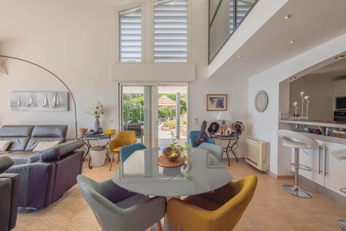 Image No.5-4 Bed House for sale