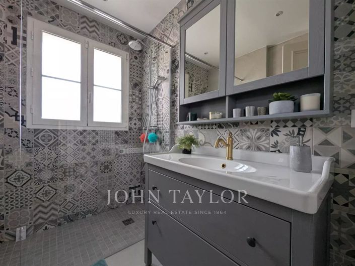 Image No.16-House for sale