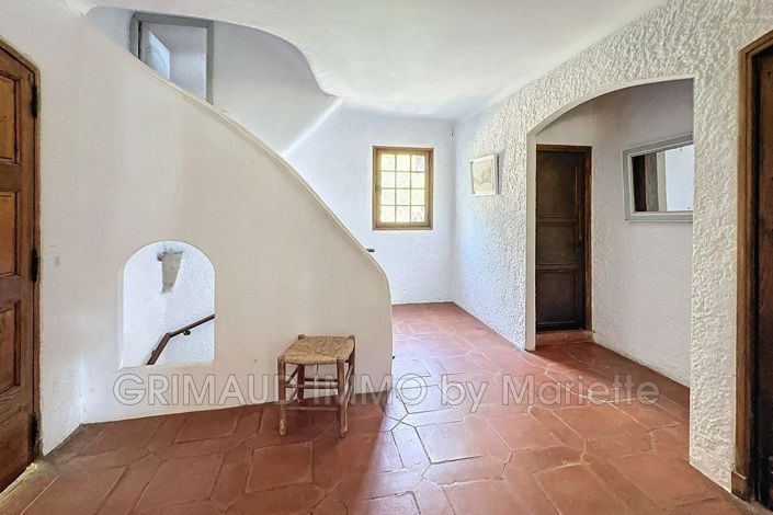 Image No.15-6 Bed House for sale