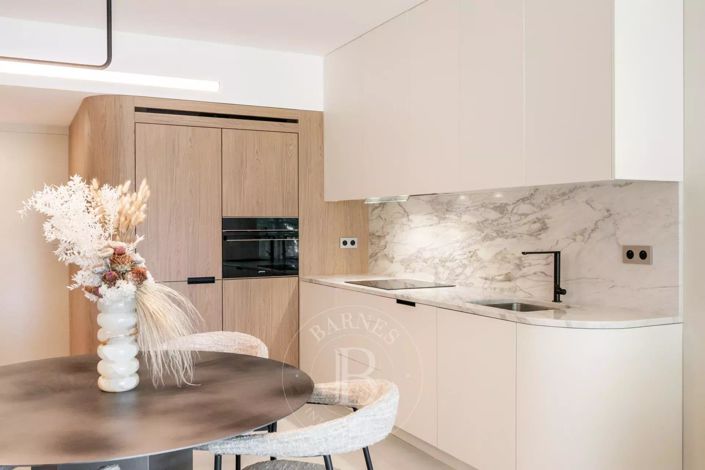 Image No.3-Appartement de 2 chambres à vendre à Cannes