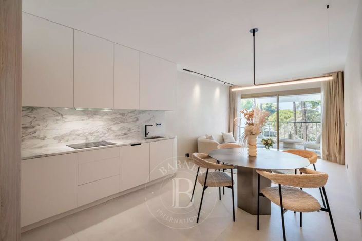 Image No.5-Appartement de 2 chambres à vendre à Cannes