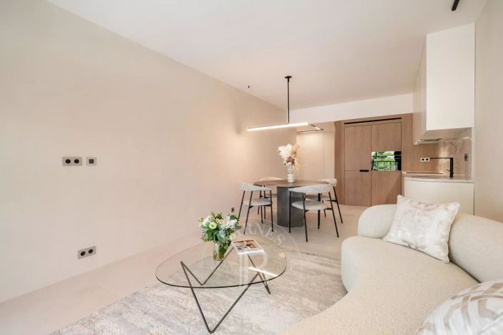 Image No.7-Appartement de 2 chambres à vendre à Cannes