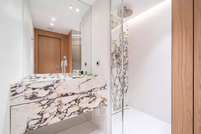 Image No.9-Appartement de 2 chambres à vendre à Cannes