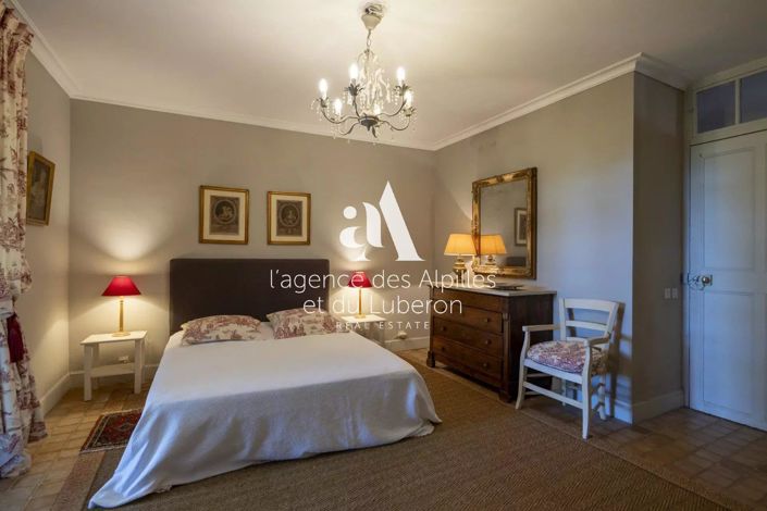 Image No.29-10 Bed House for sale