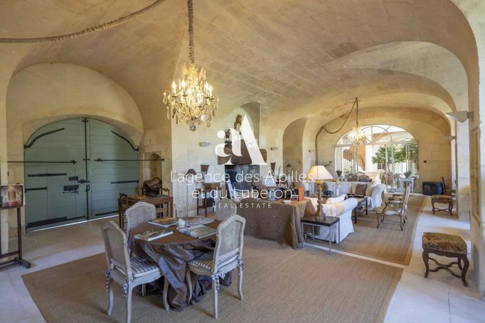 Image No.9-10 Bed House for sale