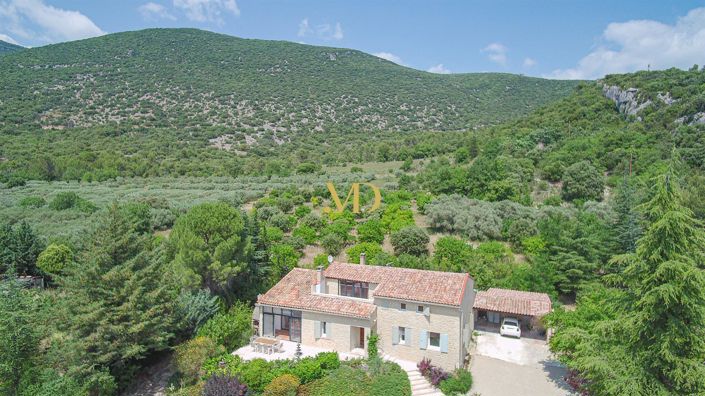 Image No.7-Maison de 5 chambres à vendre à Rustrel