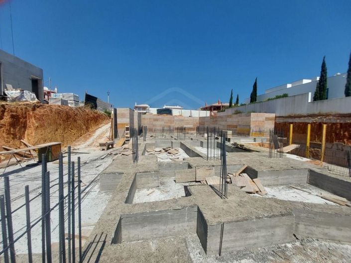 Image No.17-3 Bed House for sale