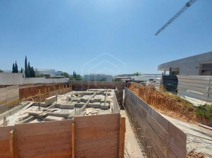 Image No.22-3 Bed House for sale