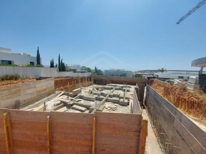 Image No.23-3 Bed House for sale