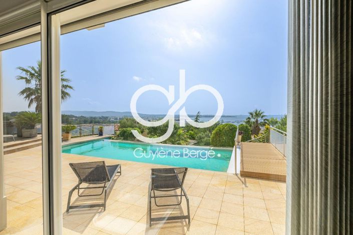 Image No.15-6 Bed House for sale