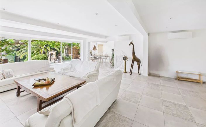 Image No.15-5 Bed House for sale