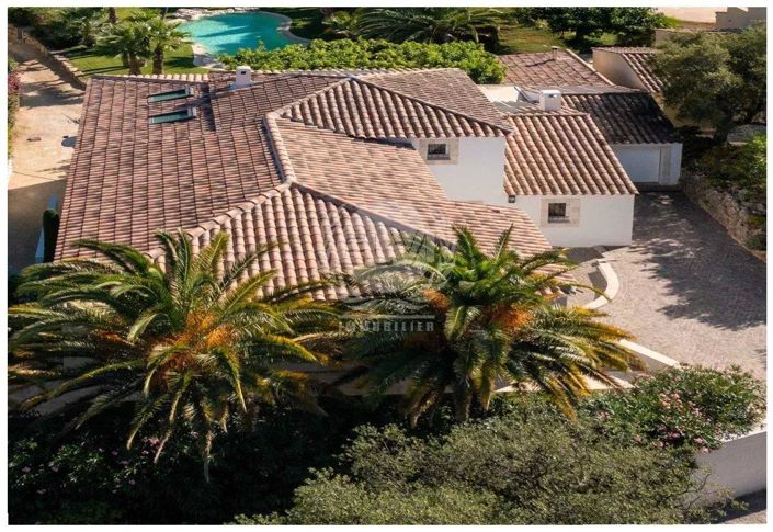 Image No.3-5 Bed House for sale