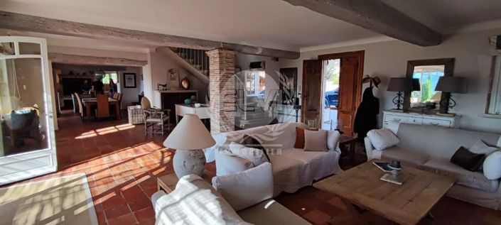 Image No.5-Maison de 6 chambres à vendre à Le Plan-de-la-Tour