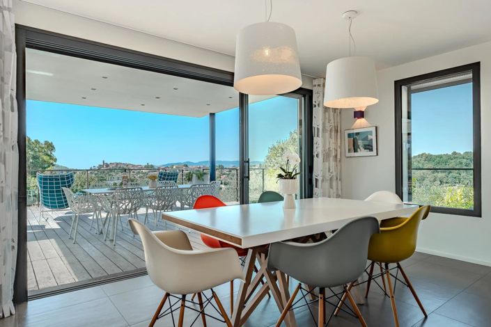 Image No.22-6 Bed House for sale