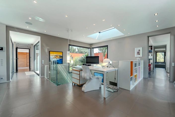 Image No.34-6 Bed House for sale