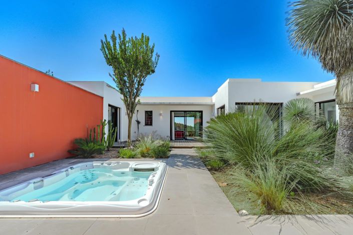 Image No.37-6 Bed House for sale