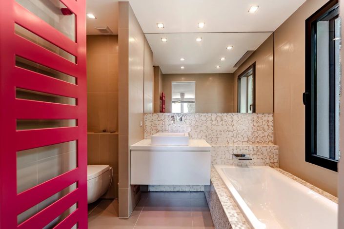 Image No.43-6 Bed House for sale