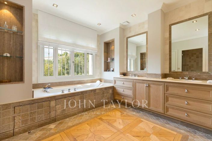 Image No.14-Maison de 4 chambres à vendre à Cannes