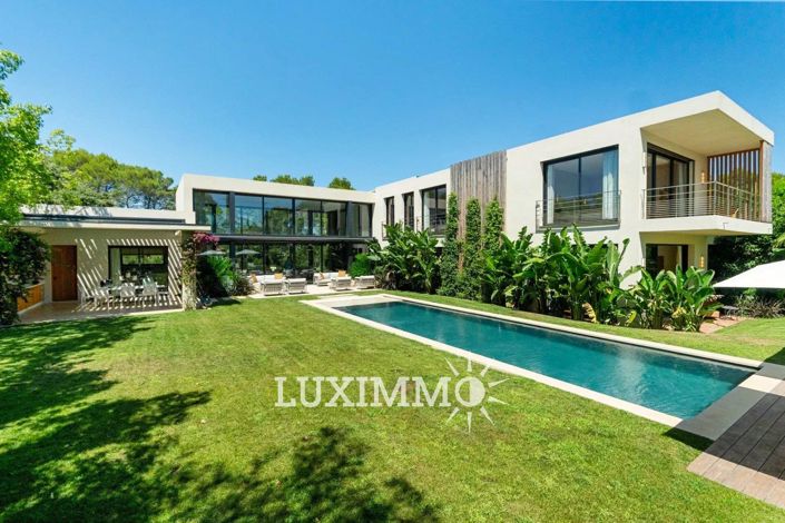 Image No.18-5 Bed House for sale