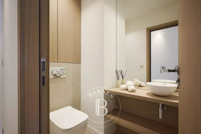 Image No.12-2 Bed Apartment for sale