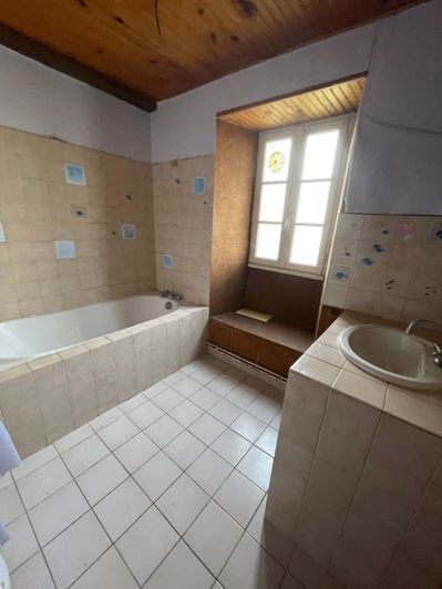 Image No.5-Maison de 5 chambres à vendre à Oloron-Sainte-Marie