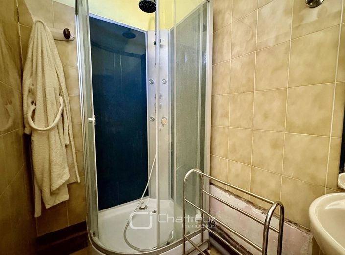 Image No.6-4 Bed House for sale