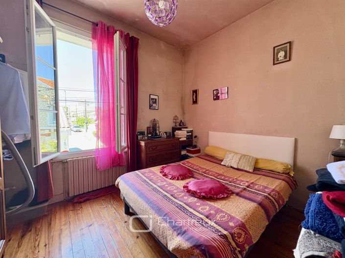 Image No.7-4 Bed House for sale