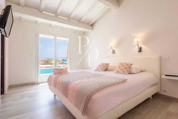 Image No.6-Maison de 5 chambres à vendre à Saint-Raphael