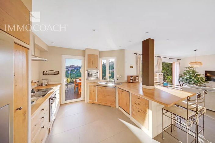 Image No.5-Maison de 4 chambres à vendre à Hyères