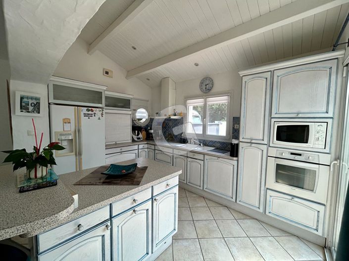 Image No.5-3 Bed House for sale