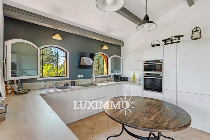 Image No.6-4 Bed House for sale