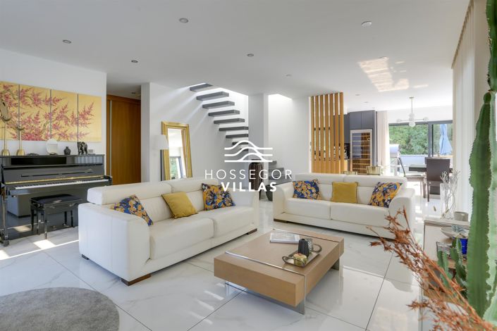 Image No.3-Maison de 4 chambres à vendre à Tosse