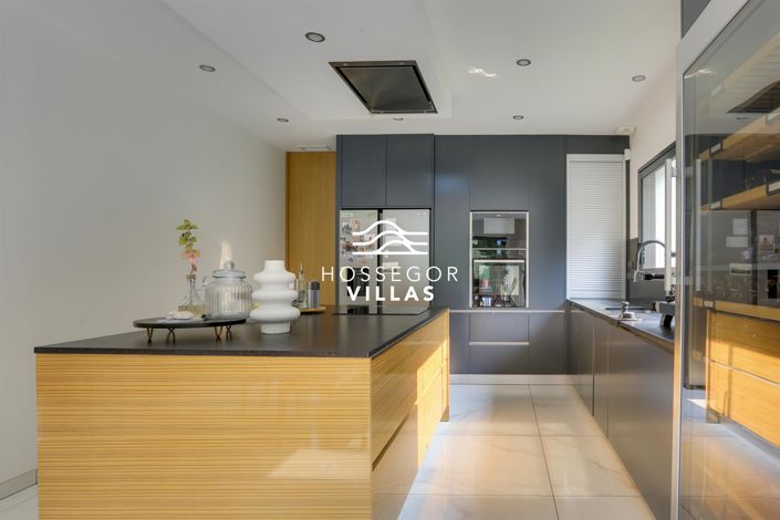 Image No.5-Maison de 4 chambres à vendre à Tosse